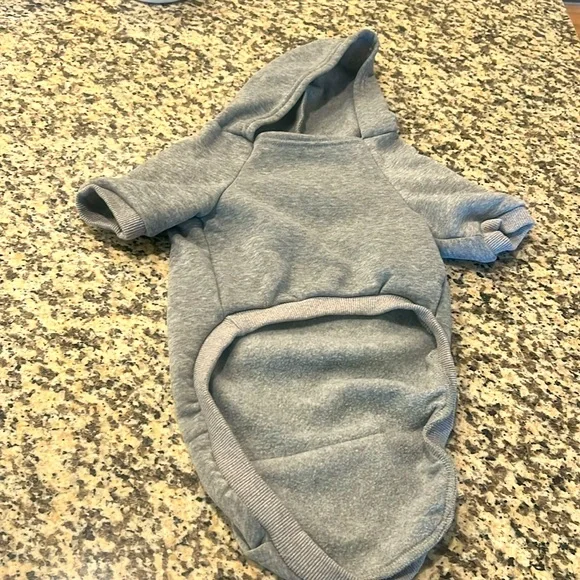 Moving Sale Must Go! Doggie grey hoodie with pocket, adorable, soft never worn - Picture 3 of 4